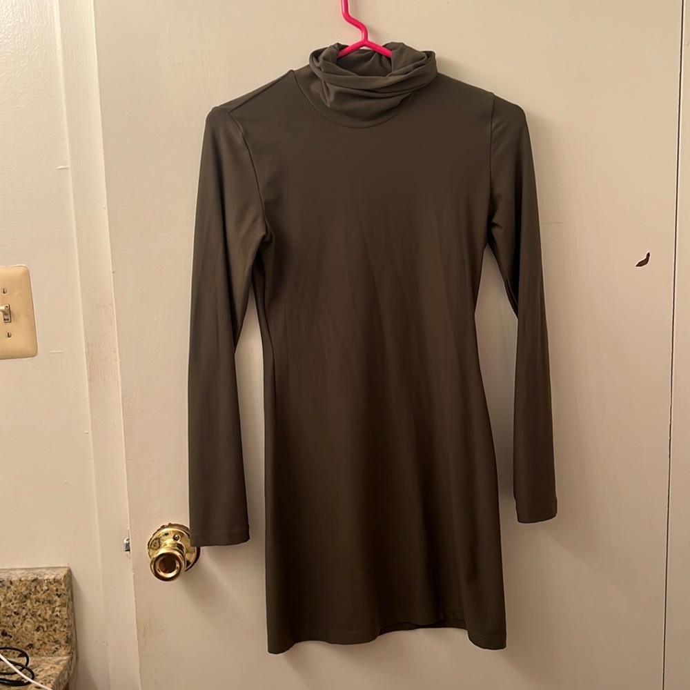 Green alphalete turtle neck dress worn once